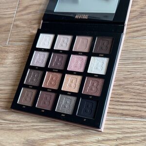 Beaty bay neutral 16 colour eyeshadow palette